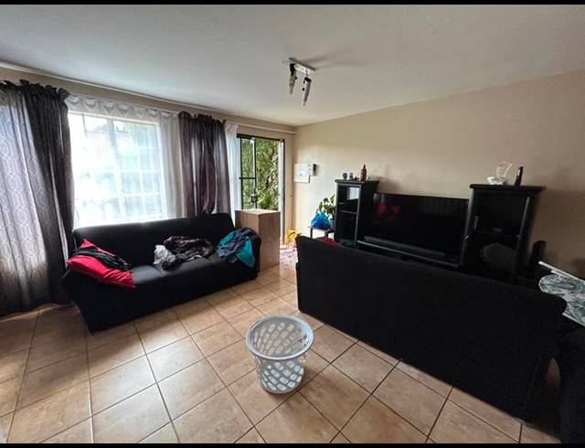 2 BEDROOM PROPERTY TO RENT IN ZWARTKOP